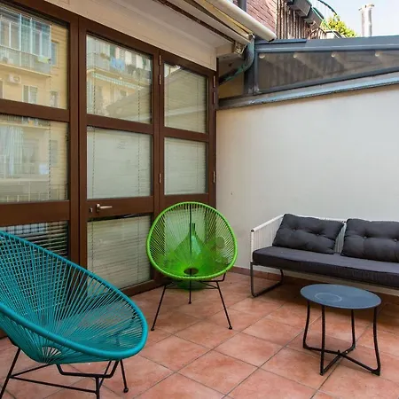 Vittorio Veneto Terrace Flat With Parking Lägenhet