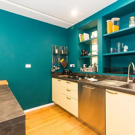 Lägenhet Vittorio Veneto Terrace Flat With Parking *